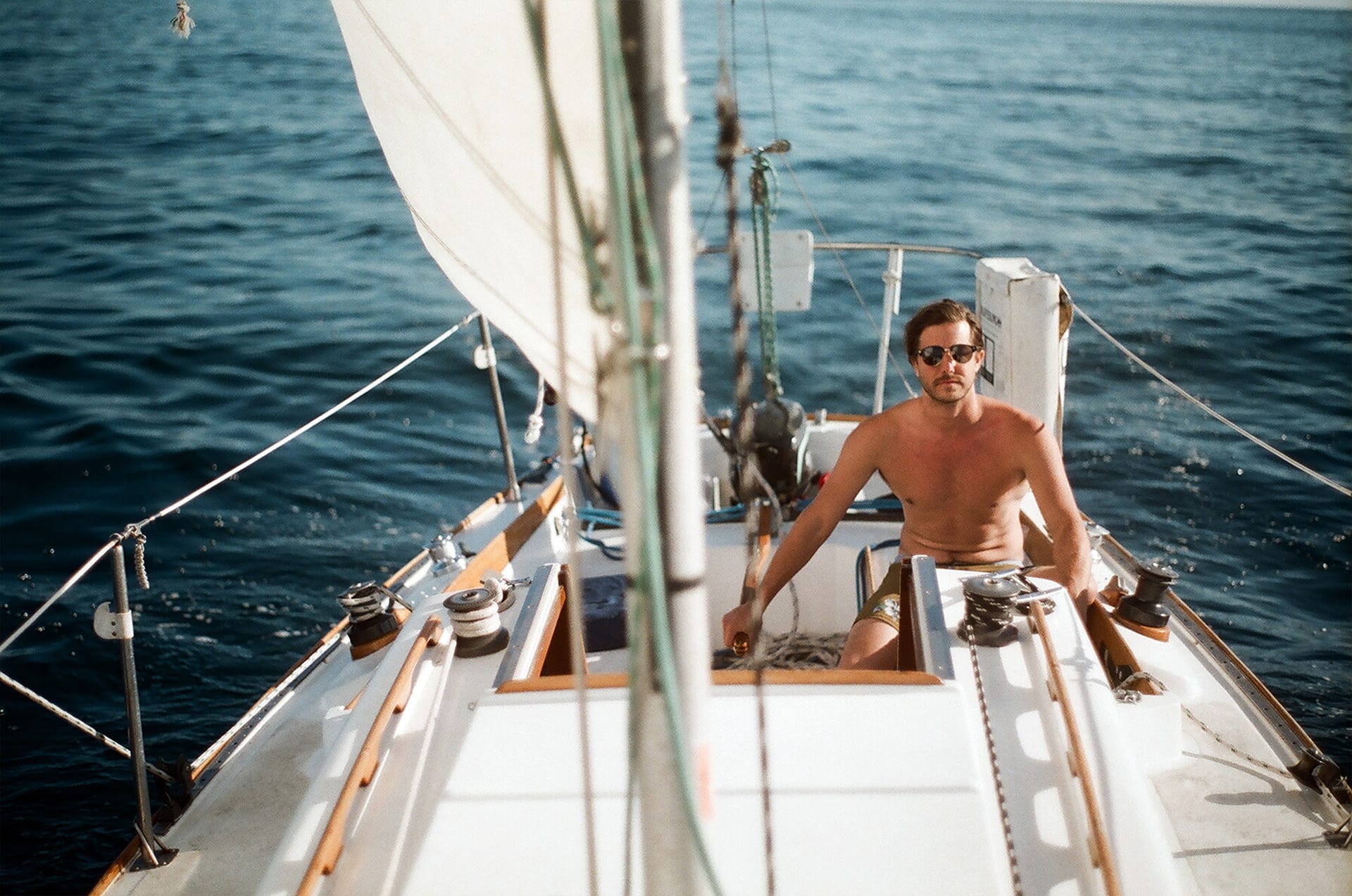 INS Yacht Surveyor -
