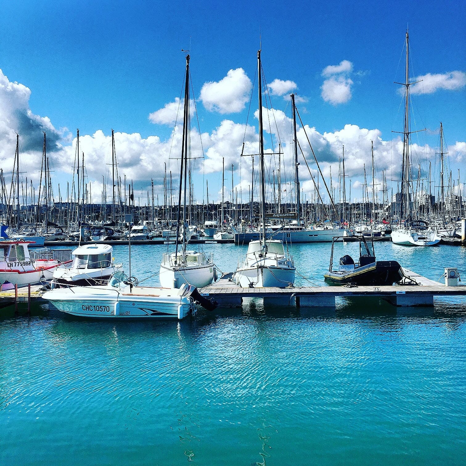 INS Yacht Surveyor -