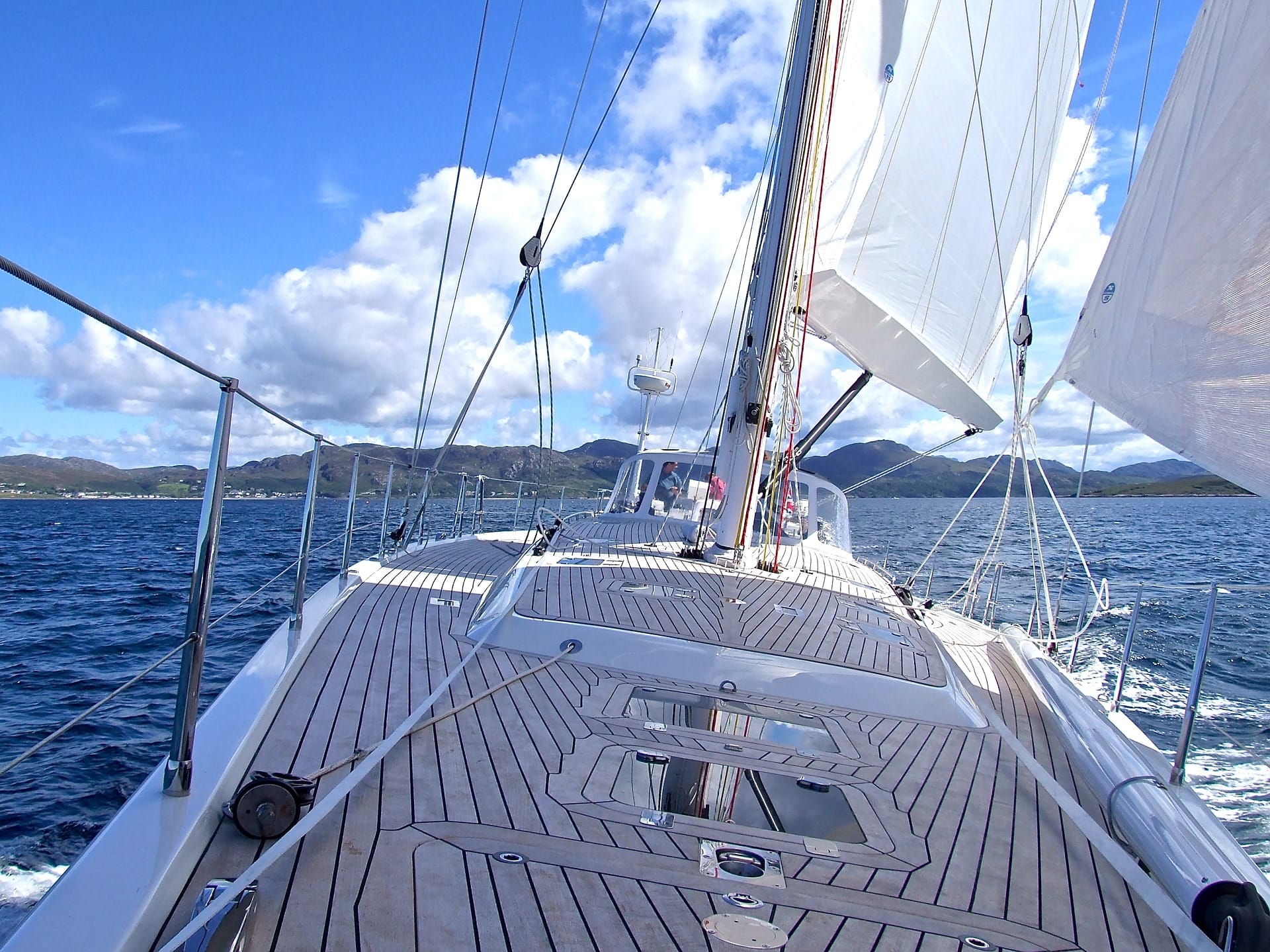 INS Yacht Surveyor -